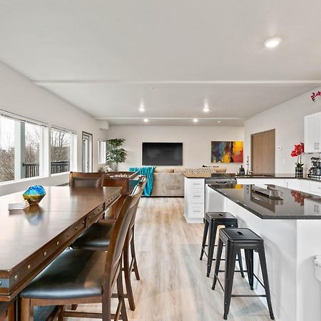 Huge-Fun-Trendy Apt By Perry District & Downtown سبوكين المظهر الخارجي الصورة