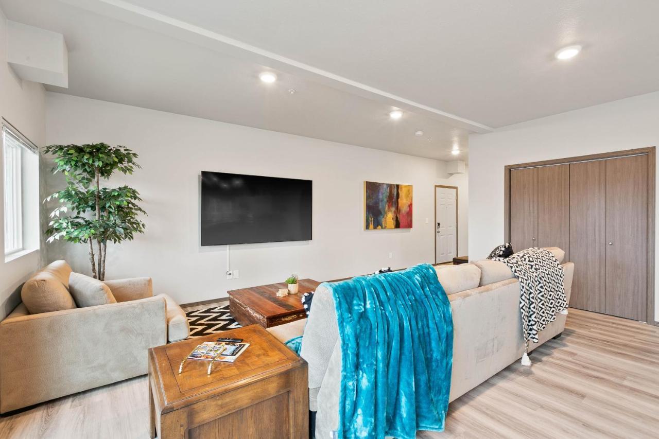 Huge-Fun-Trendy Apt By Perry District & Downtown سبوكين المظهر الخارجي الصورة